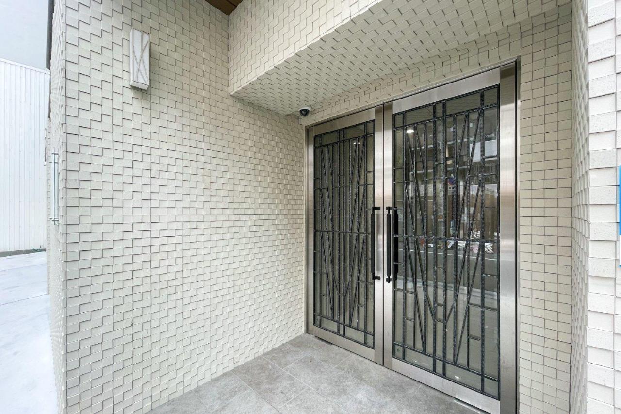 Ferienwohnung Blue Shimanouchi Ōsaka Exterior foto