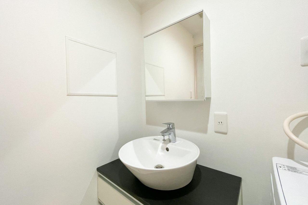 Ferienwohnung Blue Shimanouchi Ōsaka Exterior foto